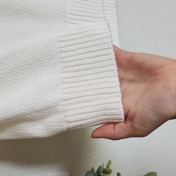 Abercrombie knitted vest size small - Picture 3 of 4